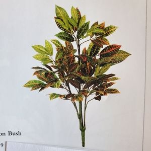 Home Interiors Croton Bush 27" high Greenery Artificial - Great for arrangements